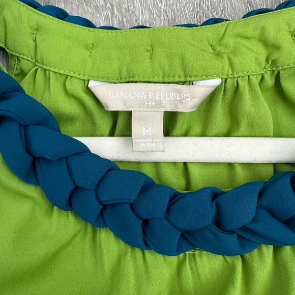 Banana Republic Sleeveless Green Tank Women's Size Medium - Picture 3 of 3